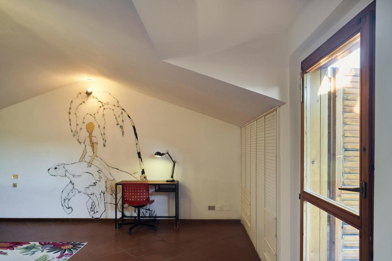 Little Brick House On Siena Hills With Balconies Apartment Exterior photo
